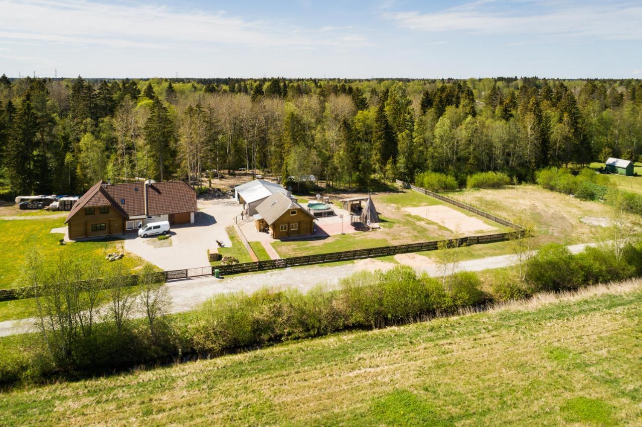 Kajamaa Holiday Home Saku Exterior photo